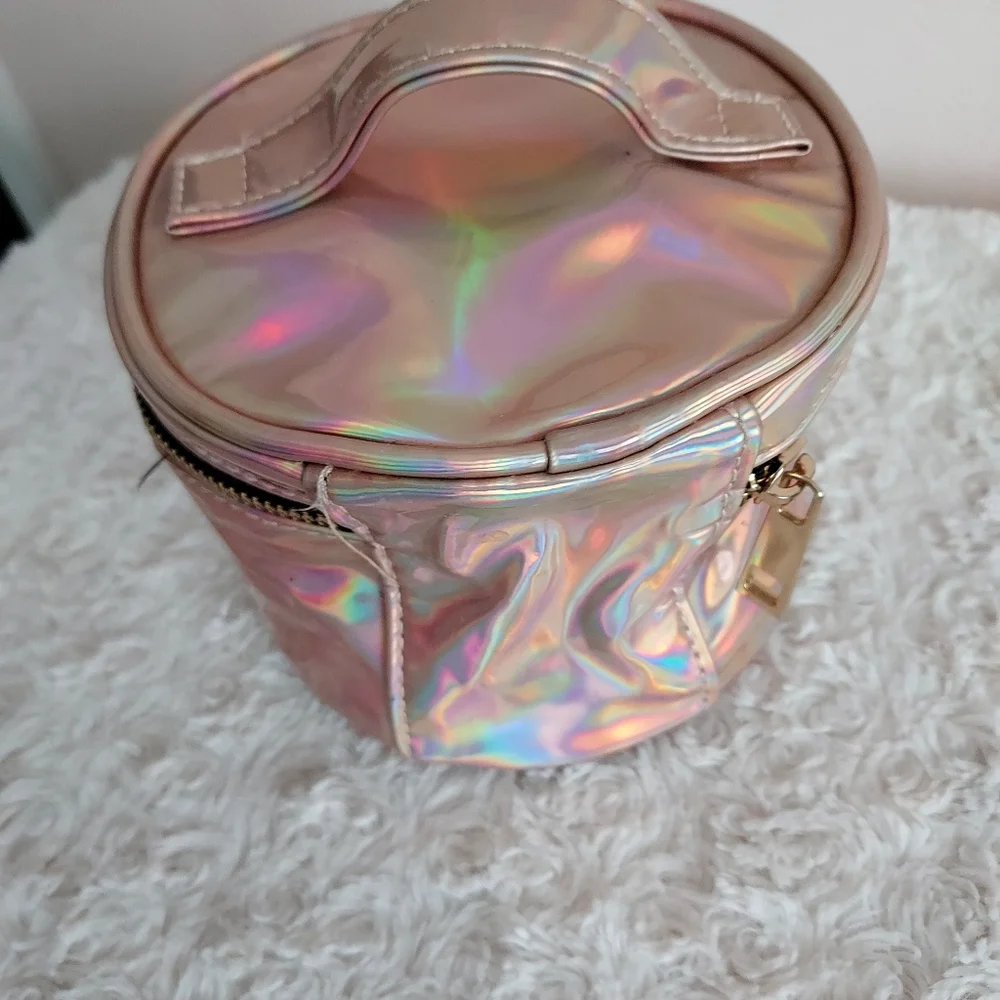 Small Round Retro Iridescent Pink makeup carrying case bag Travel Vacation